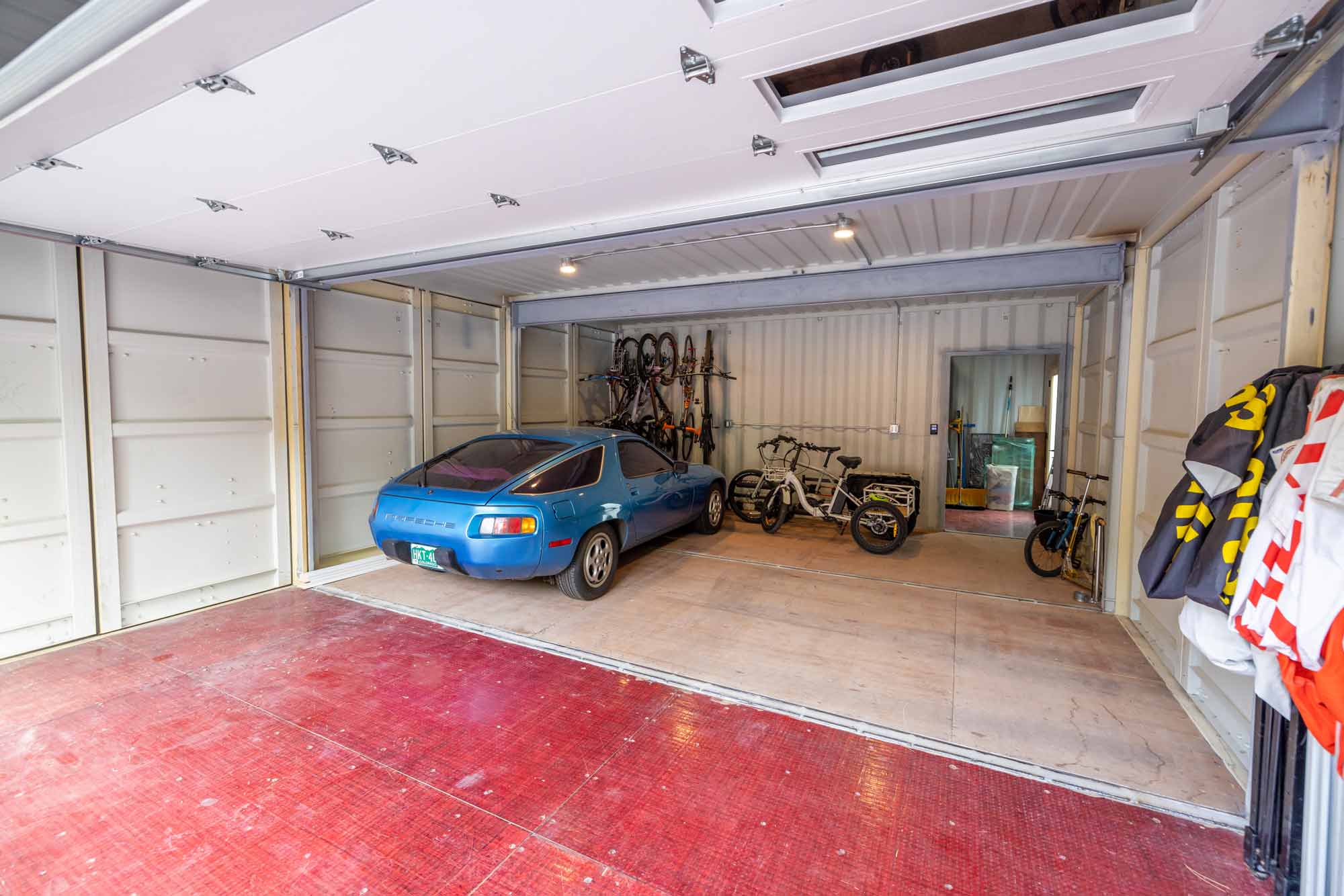 Project Gallery: Bruder Design House Garage - ROXBOX Containers